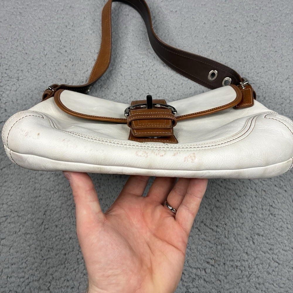 Coach Soho Flap F10192 Y2K White Brown Leather Shoulder Bag Purse - Picture 4 of 16
